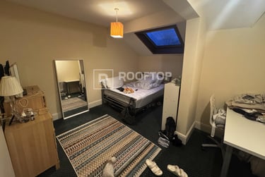 9 bed house, Belle Vue Road, Hyde Park, Leeds, LS31HG - Image 8