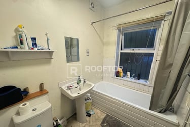 10 bed house, Regent Park Avenue, Rampart Road, Leeds, LS62AU - Image 5