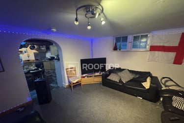10 bed house, Regent Park Avenue, Rampart Road, Leeds, LS62AU - Image 8