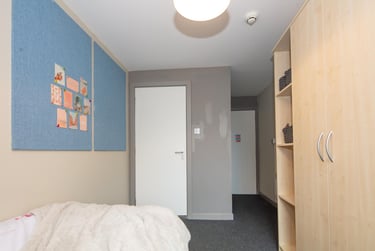 Ensuite - Bronze at The Old Fire Station, 256 King Street, City Centre, Aberdeen, AB245BU - Image 6