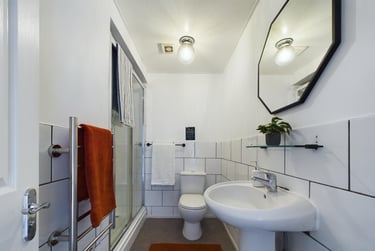 7 bed house, Kippax Street, Rusholme, Manchester, M144FX - Image 7