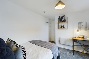 9 bed house, Great Western Street, Rusholme, Manchester, M144DR - Image 2