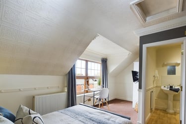 6 bed house, West Parade, West End, Lincoln, LN11LY - Image 10