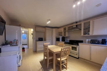 4 bed house, Kingfisher Way, City Centre, Loughborough, LE113NF - Image 1