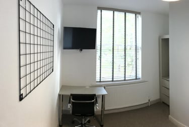 6 bed house, Rectory Place, City Centre, Loughborough, LE111UW - Image 4