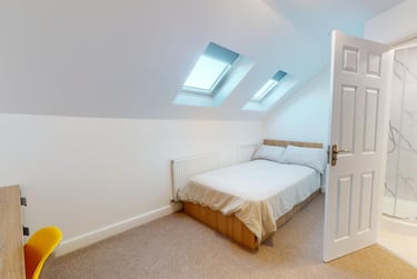2 bed house, Grange Street, City Centre, Loughborough, LE115AE - Image 2
