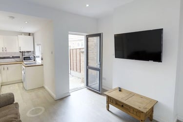 3 bed house, Broad Street, City Centre, Loughborough, LE115AB - Image 5