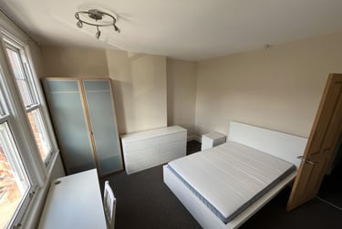 3 bed house, George Street, City Centre, Loughborough, LE115DQ - Image 4