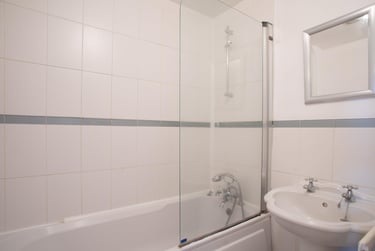 4 bed house, Wren Close, City Centre, Loughborough, LE113HL - Image 13