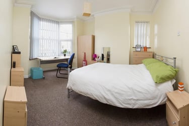 6 bed house, Radmoor Road, City Centre, Loughborough, LE113BS - Image 2