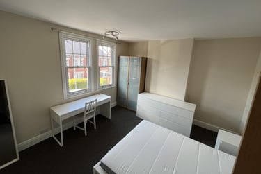3 bed house, George Street, City Centre, Loughborough, LE115DQ - Image 3