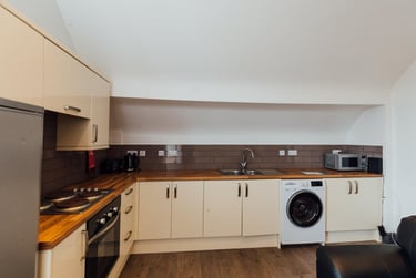 1 bed house, Derby Road, City Centre, Loughborough, LE115AG - Image 2