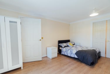 6 bed house, Kingfisher Way, City Centre, Loughborough, LE113NF - Image 6