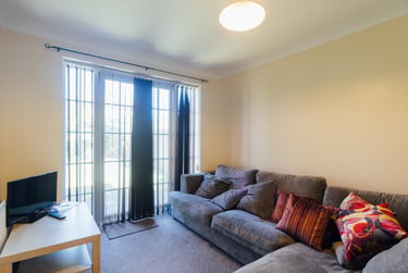 6 bed house, Kingfisher Way, City Centre, Loughborough, LE113NF - Image 1