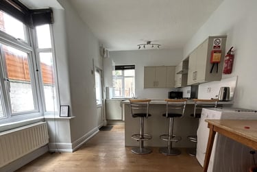 5 bed house, Frederick Street, City Centre, Loughborough, LE113BJ - Image 1