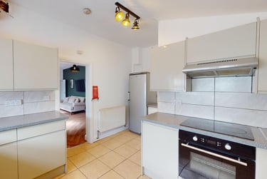 8 bed house, Lenton Boulevard, Lenton, Nottingham, NG72EN - Image 10