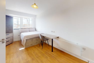 1 bed house, 2 Lemyngton Street, City Centre, Loughborough, LE111UH - Image 5