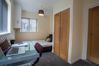 5 bed house, Cotswold Close, City Centre, Loughborough, LE113AN - Image 2