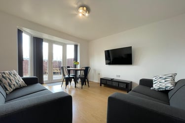 4 bed house, Goods Yard Close, City Centre, Loughborough, LE115EB - Image 1