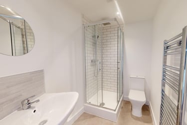 1 bed house, 2 Lemyngton Street, City Centre, Loughborough, LE111UH - Image 2