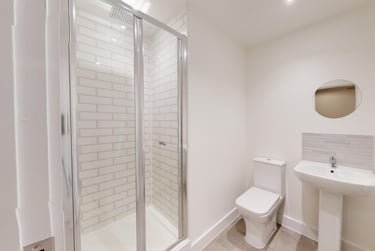 1 bed house, Lemyngton Street, City Centre, Loughborough, LE111UH - Image 4