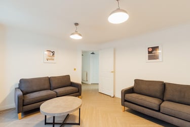 5 bed house, Adam Dale, City Centre, Loughborough, LE113HD - Image 4