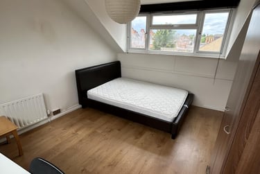 5 bed house, Frederick Street, City Centre, Loughborough, LE113BJ - Image 4