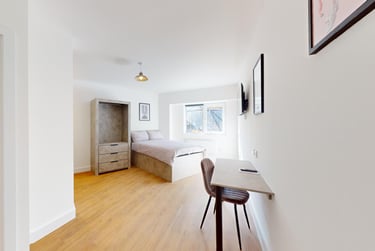 1 bed house, Lemyngton Street, City Centre, Loughborough, LE111UH - Image 3