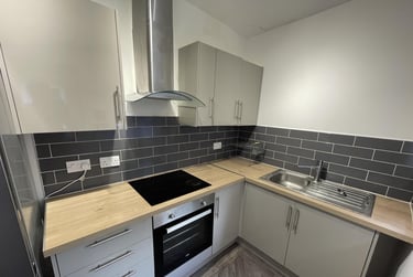 4 bed house, Paget Street, City Centre, Loughborough, LE115DU - Image 3