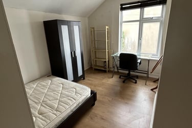 5 bed house, Frederick Street, City Centre, Loughborough, LE113BJ - Image 3