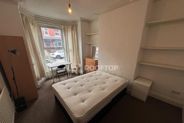 6 bed house, Hessle View, Hyde Park, Leeds, LS61ER - Image 6