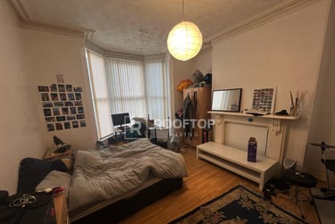 7 bed house, Brudenell Mount, Hyde Park, Leeds, LS61HT - Image 4