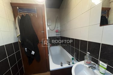 7 bed house, Brudenell Mount, Hyde Park, Leeds, LS61HT - Image 11