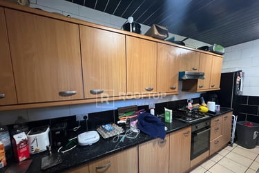 7 bed house, Brudenell Mount, Hyde Park, Leeds, LS61HT - Image 7