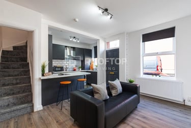 2 bed house, Glossop Grove, Rampart Road, Leeds, LS62LH - Image 5