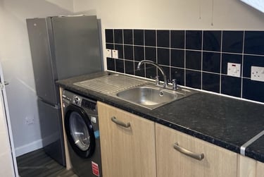 2 bed house, Myrtle Road, Highfields, Leicester, LE21FX - Image 3
