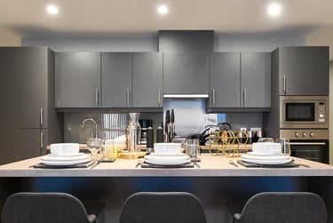 Classic 4 Bed Ensuite at Symons House, Belgrave Street, Burley Park, Leeds, LS28DD - Image 7