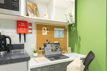 Bronze Studio at Venue Studios, 333-337 New Cross Road, Lewisham, London, SE146FS - Image 2