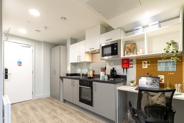 Silver Studio at Venue Studios, 333-337 New Cross Road, Lewisham, London, SE146FS - Image 2