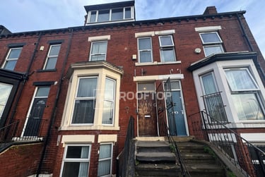 7 bed house, Brudenell Mount, Hyde Park, Leeds, LS61HT - Image 2