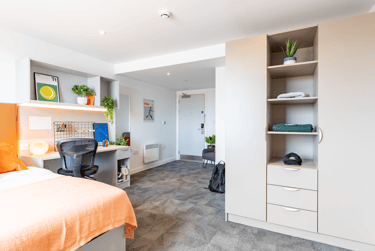 true Superior Apartment Plus at true Manchester, Salford, King William Street, Weaste, Salford, M503ZP - Image 2