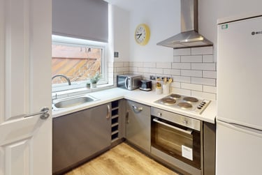 1 bed house, Edge Lane, Fairfield, Liverpool, L79LB - Image 1