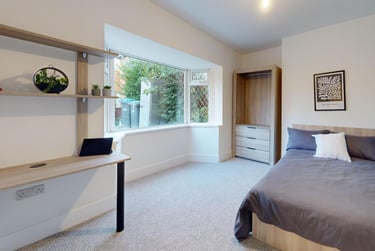 6 bed house, Long Acres, Gilesgate, Durham, DH11JF - Image 1