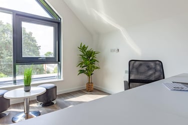 Penthouse Apartment - Image 4