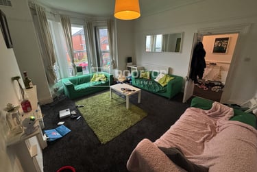 8 bed house, Consort Terrace, Woodhouse, Leeds, LS31ET - Image 4