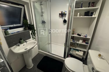 8 bed house, Consort Terrace, Woodhouse, Leeds, LS31ET - Image 14