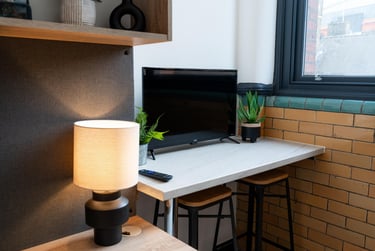 Silver Studio (Loft) at Leonardo, 8 Great George Street, City Centre, Leeds, LS28GZ - Image 2