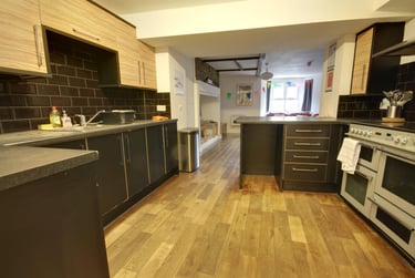 6 bed house, Gilesgate, Durham, DH11HY - Image 4