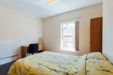 3 bed house, Paget Street, City Centre, Loughborough, LE115DT - Image 4
