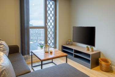Deluxe 2 Bed Apartment - Image 17
